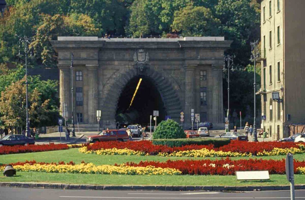 Budapest, Tunnel