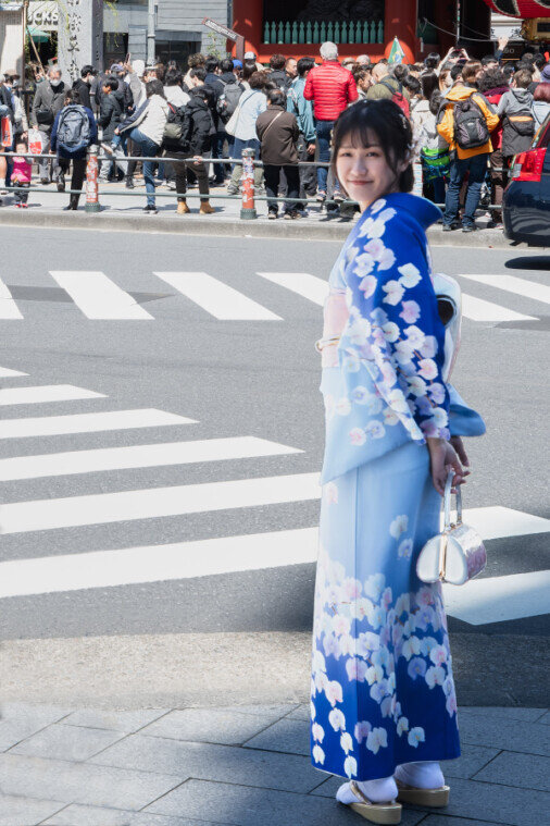 Ragazza con Kimono a Kyoto