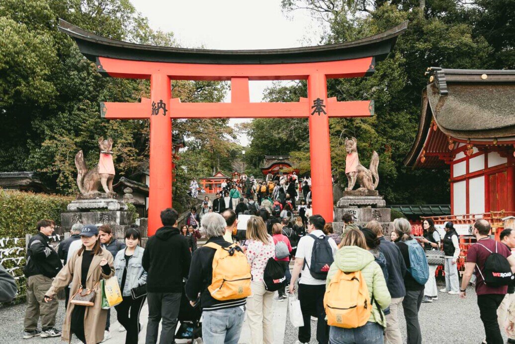 Porta rossa del tempio di  Fushimi Inari-Taisha